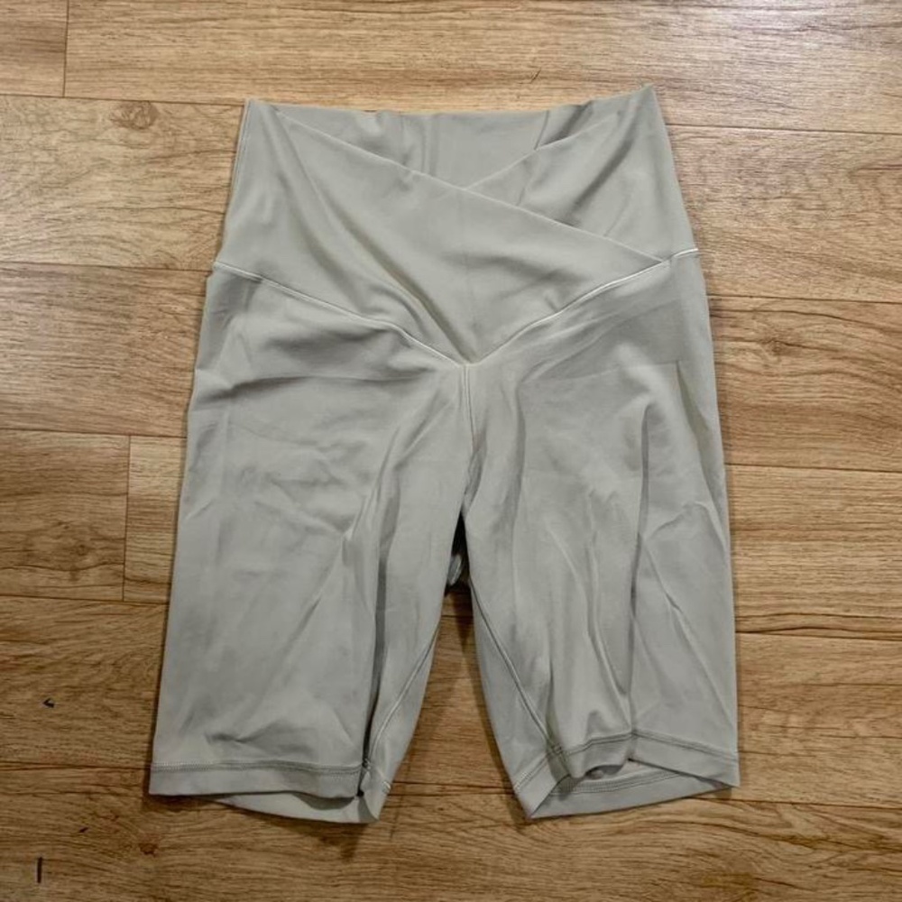 COPY - aerie crossover biker shorts